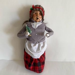 Rare Byers Choice Caroler Woman 13” 1995 Christmas Tree Apron Red Skirt Holidays